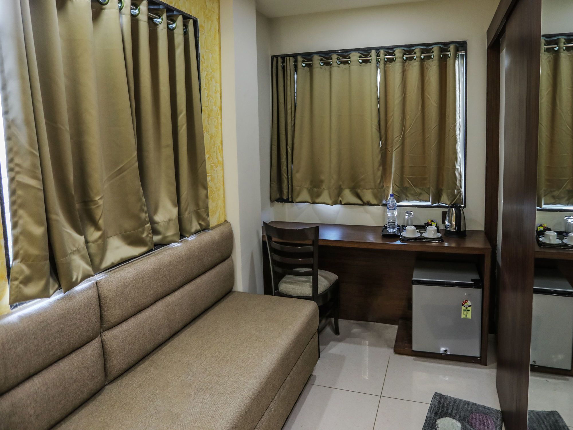 Fabhotel La Pearl Bhopal Eksteriør bilde